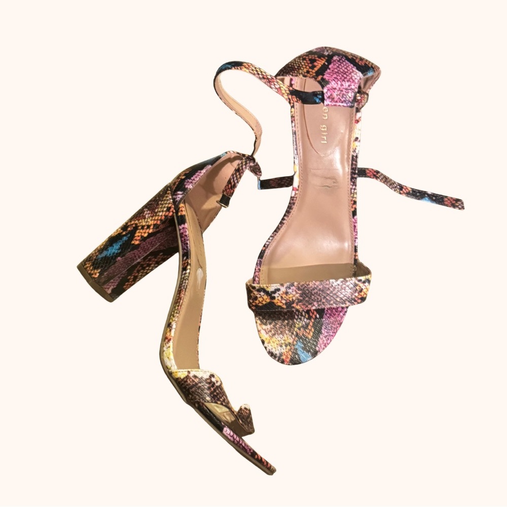 Stylish Multicolor Snake Print Heels